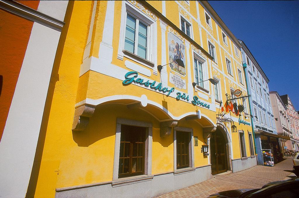 Hotel Gasthof Sonne Aschach an der Donau Exterior photo